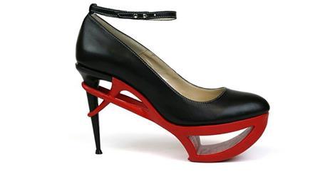 Designer 3D Printed Shoes Prowl the Catwalks at Paris Fashion Week